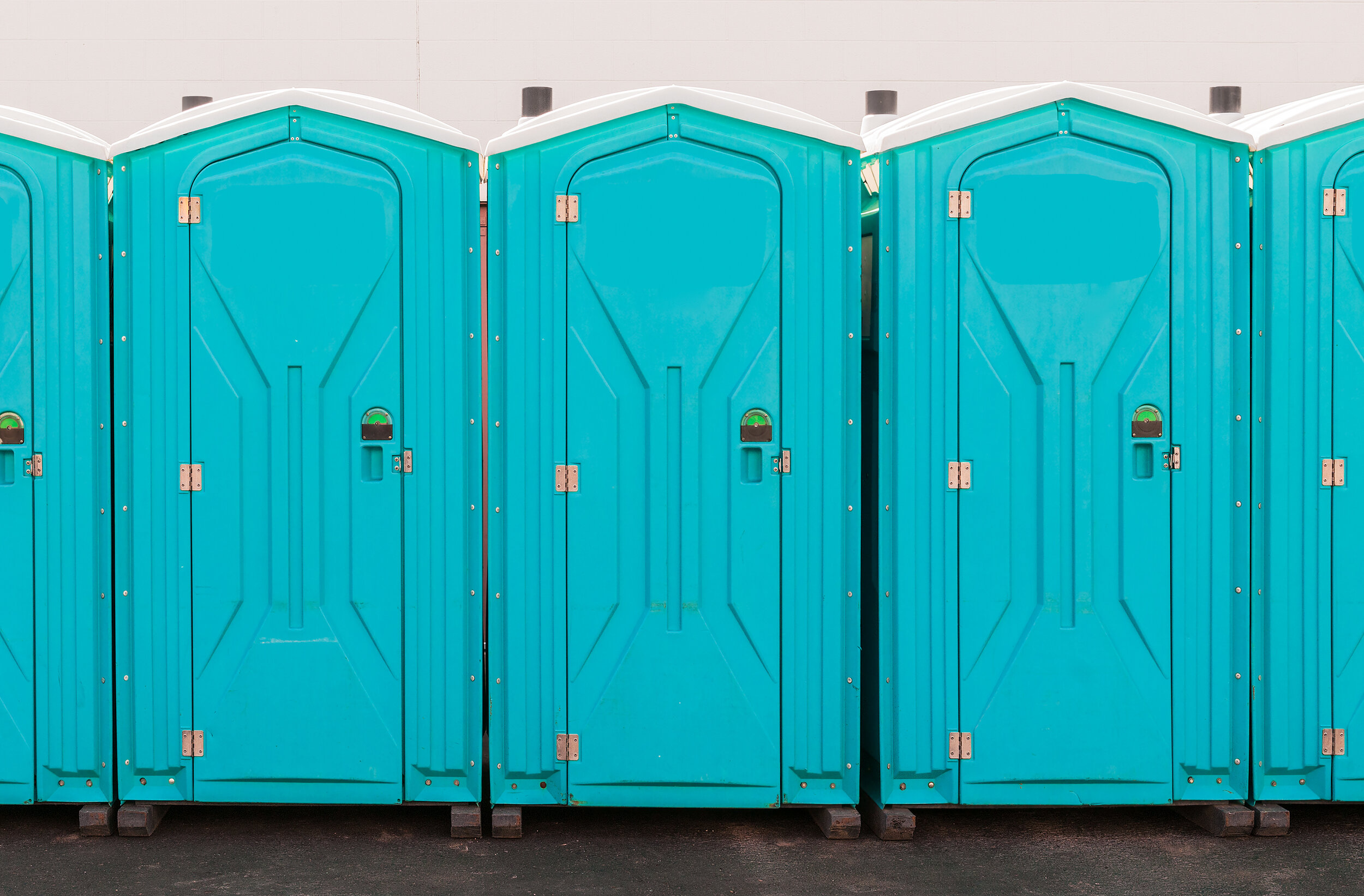 Luxury Portable Toilets: VIP Porta Potty Rentals for Commercial Use